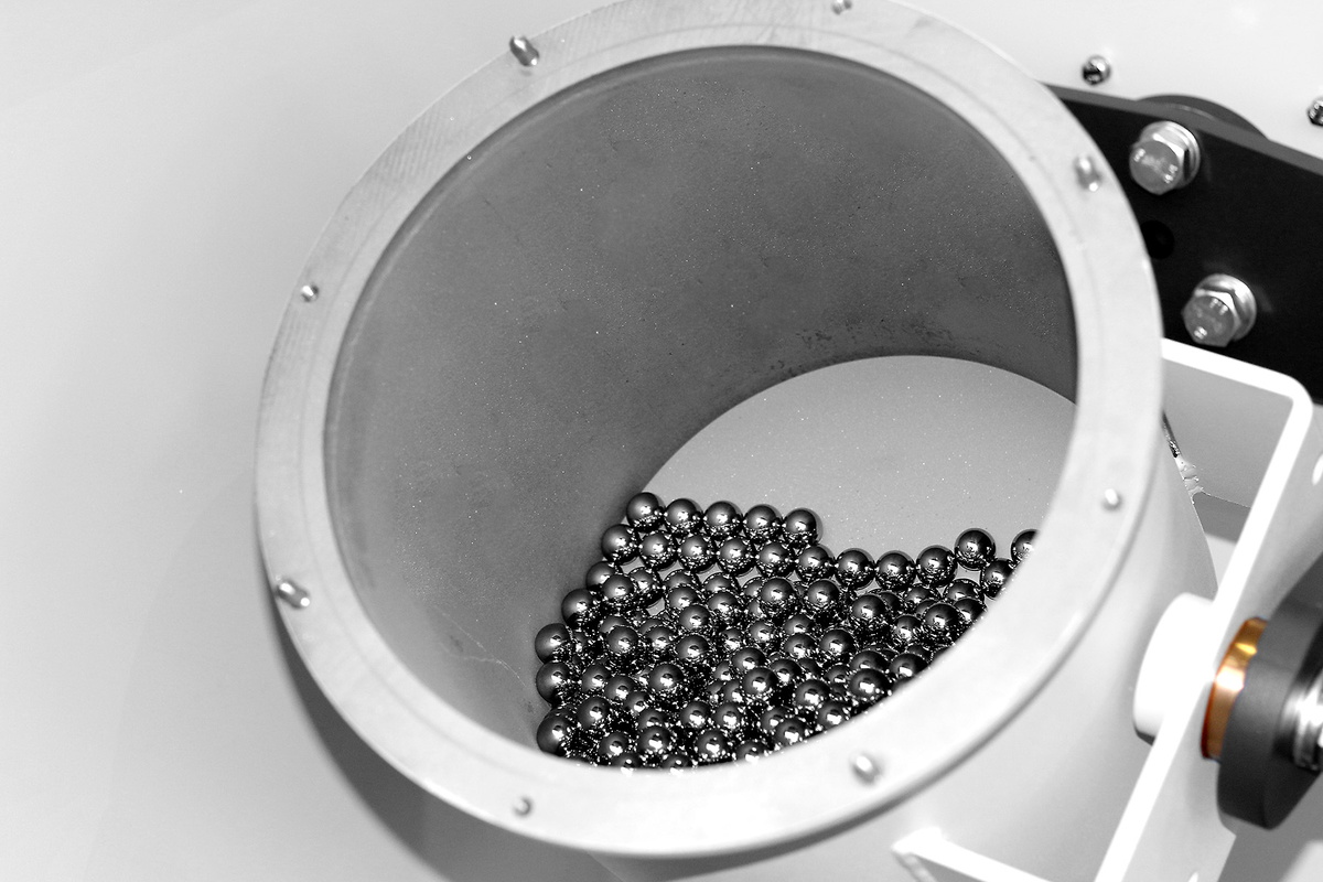 TM 300 Drum Mill - Image 2